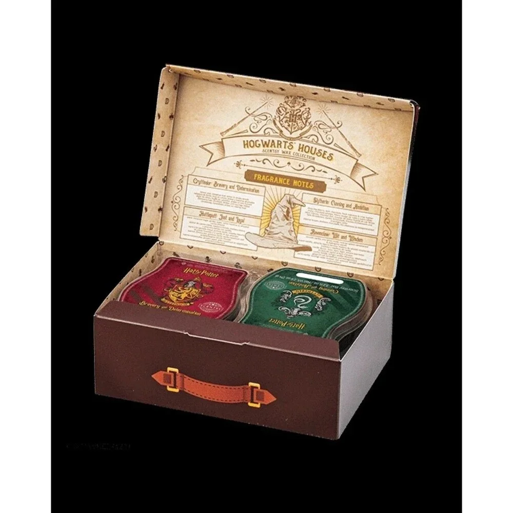 Scentsy Hogwarts Warmer and Hogwarts Houses  & Honeydukes  Wax Collection NIB
